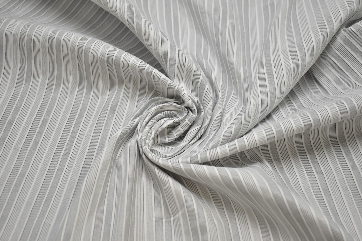 Рубашечная серая ткань полоска W-133014