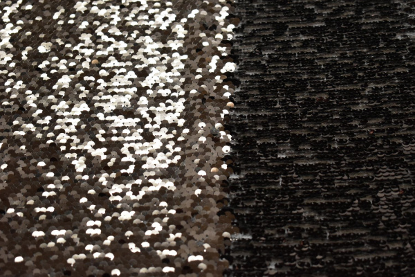Сетка с серебряными и черными пайетками W-132382