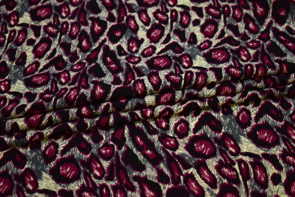 Плательная серая бордовая ткань леопард W-132966
