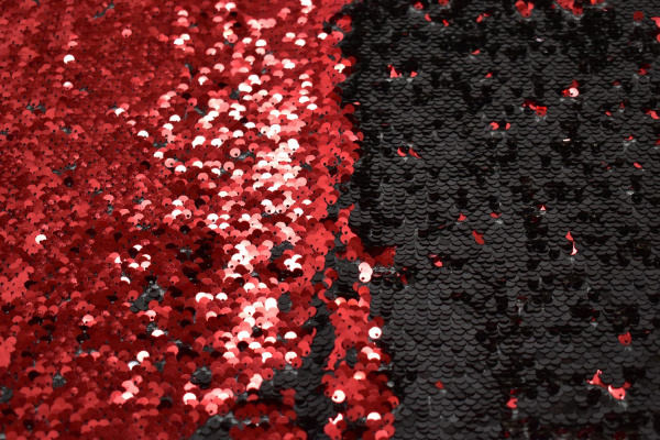 Сетка с красными и черными пайетками W-131705