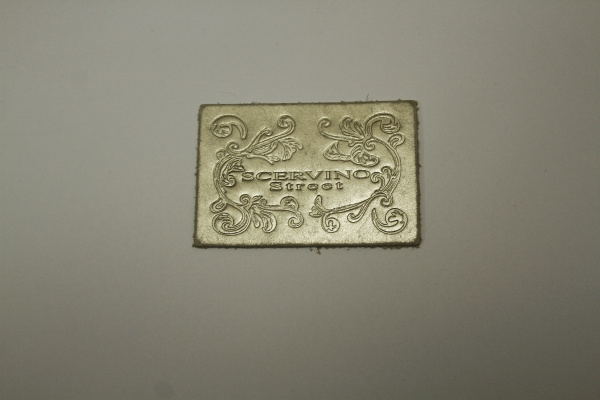 Нашивка (патч) золотая из кожи W-133793