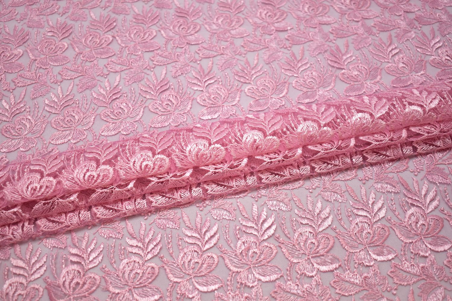 Гипюр розовый цветы W-125503