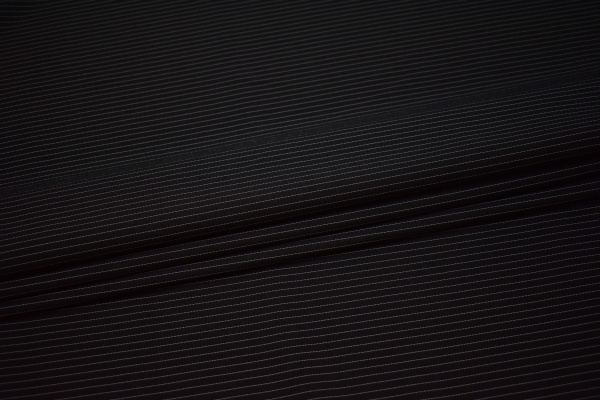 Костюмная черная ткань в полоску W-130637