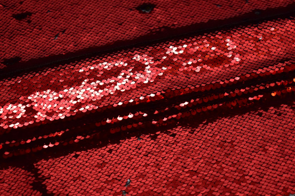 Сетка с красными и черными пайетками W-131706