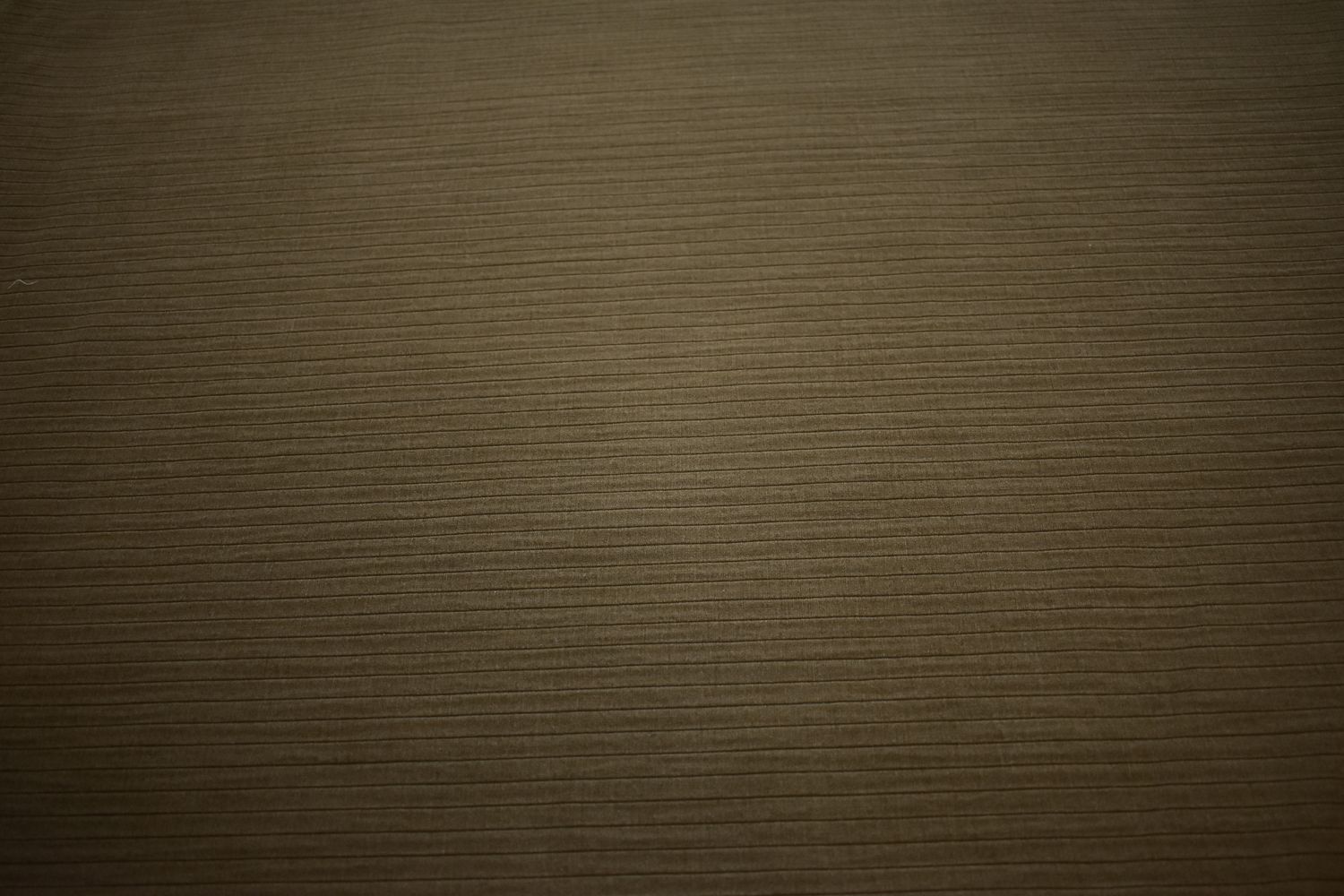 Костюмная цвета хаки фактурная ткань W-130953