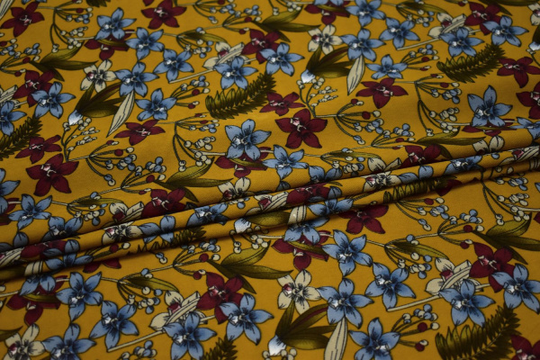Плательная оливковая ткань цветы W-130728