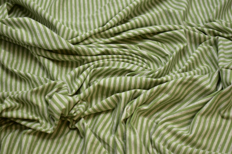 Трикотаж в серую и зеленую полоску W-130593