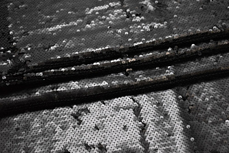 Сетка с черными и серебряными пайетками W-132383