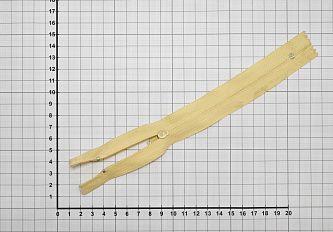 Молния неразъемная юбочная светло-желтая W-133330