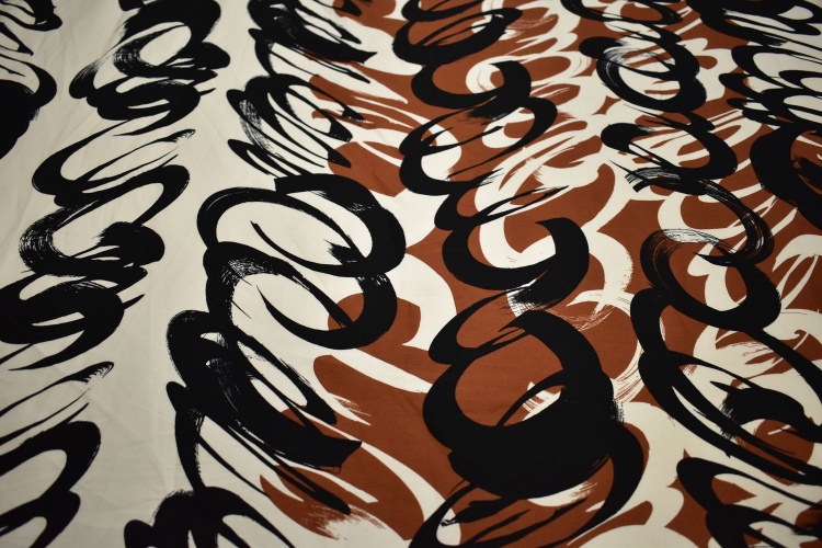 Плательная коричневая молочная ткань абстракция W-133221