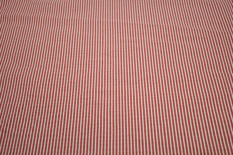 Рубашечная красная белая ткань полоска W-133034