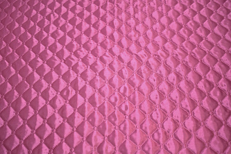 Подкладка стеганая розовая иза W-130206