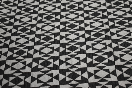 Трикотаж серый геометрия W-133472
