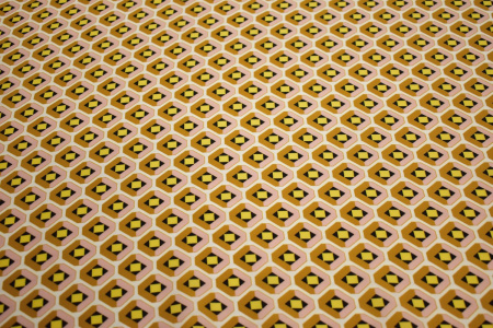 Шёлк-атлас желтый геометрический узор W-132162