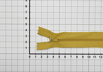 Молния неразъемная юбочная оливковая W-133335
