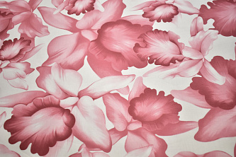 Рубашечная бордовая белая ткань цветы W-131240