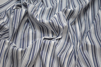 Рубашечная бело-синяя ткань полоска W-133193