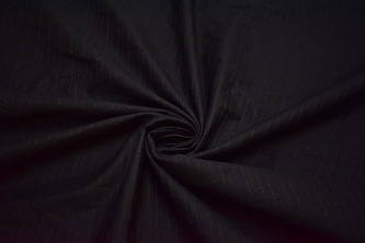 Костюмная черная ткань в полоску W-129480