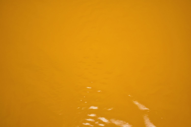 Лаке оранжевого цвета W-126399